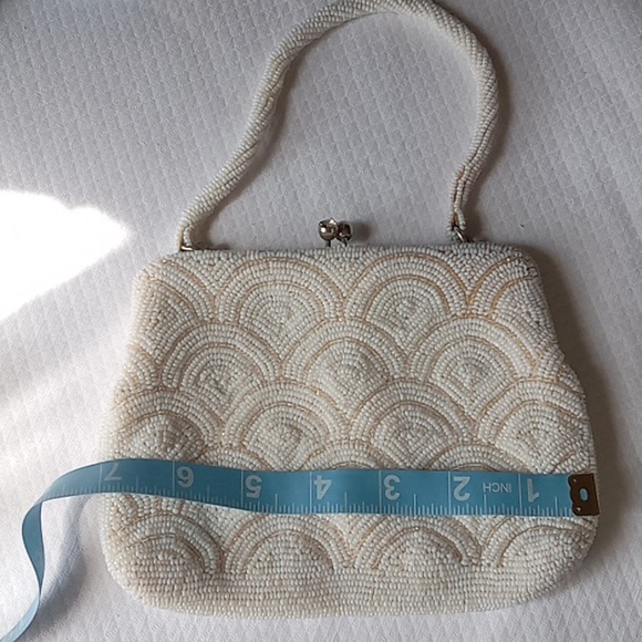 VTG Beaded Purse- Glass Seed Beads with Satin Lining. PERFECT Prom Accessory! - Picture 5 of 7